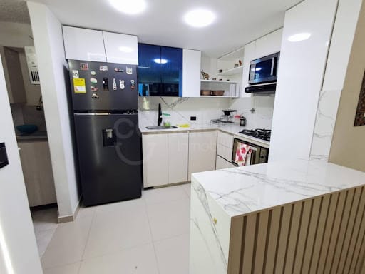 Apartamento de 3 alcobas en venta en Hato Viejo, Bello, 67 m² · foto 2 de 24