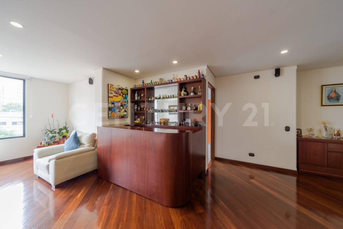 Casa en venta en Pasadena, Bogotá · foto 4 de 23