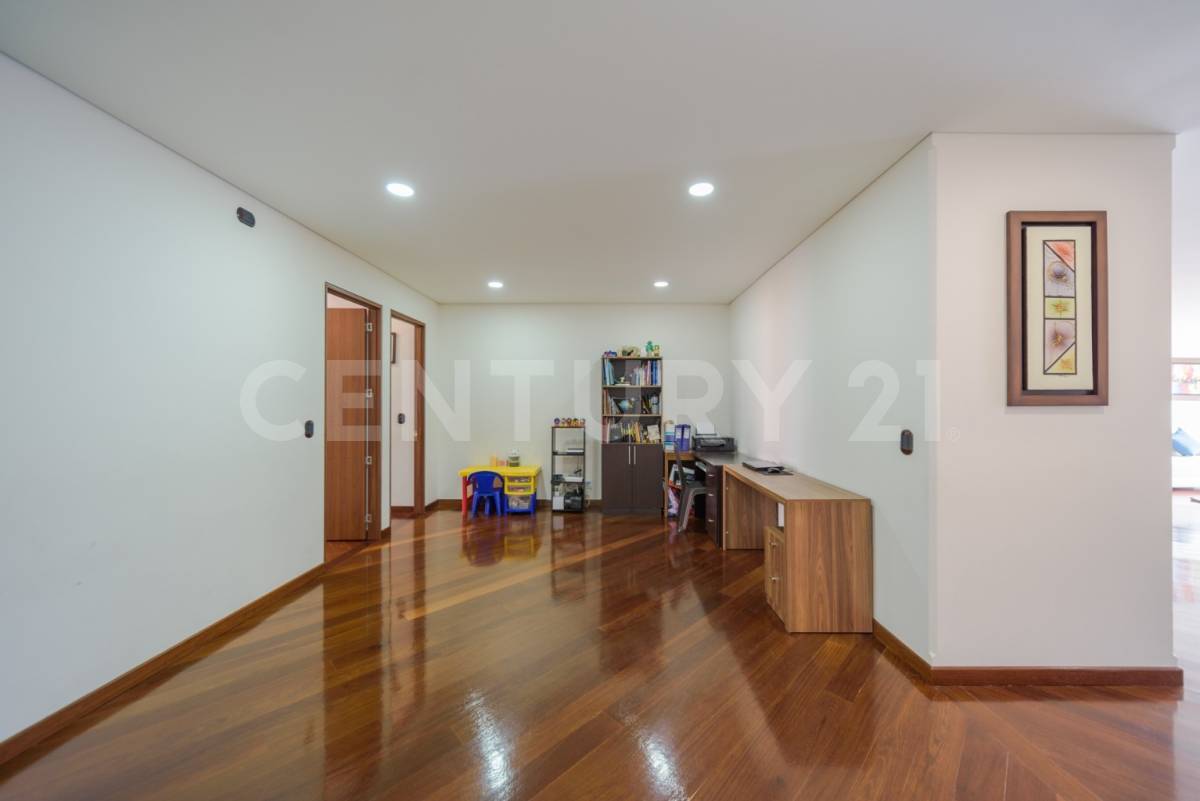Casa en venta en Pasadena, Bogotá · foto 11 de 23