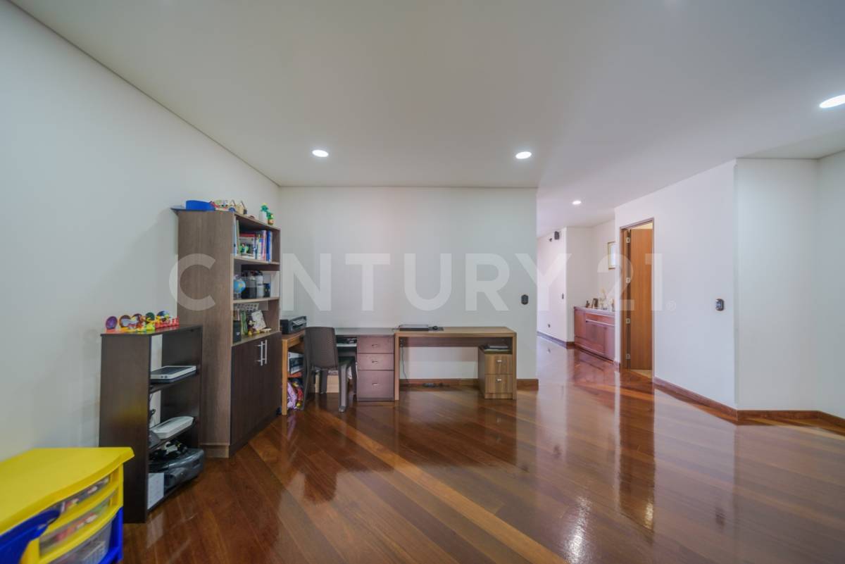 Casa en venta en Pasadena, Bogotá · foto 16 de 23