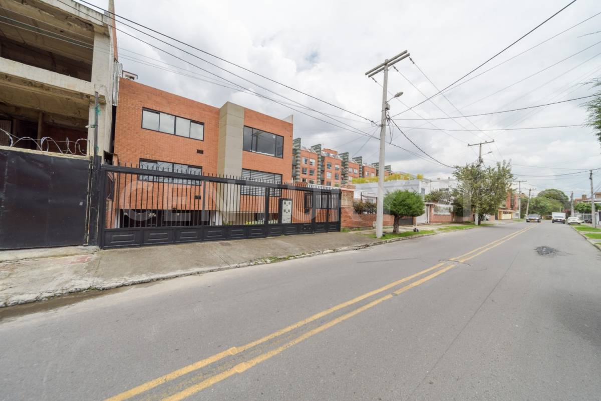 Casa en venta en Pasadena, Bogotá · foto 23 de 23