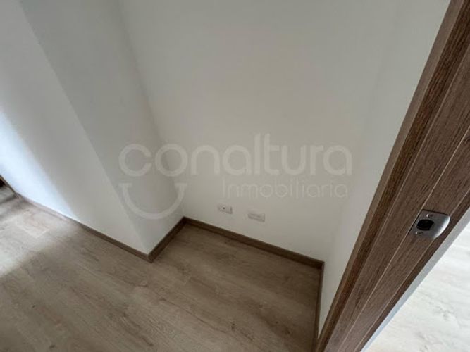 Apartamento de 3 alcobas en venta en Robledo, Medellín, 77 m² · foto 12 de 16
