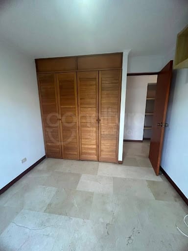 Apartamento de 3 alcobas en arriendo en Zuñiga, Medellín, 90 m² · foto 2 de 11