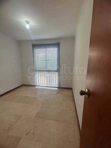 Apartamento de 3 alcobas en arriendo en Zuñiga, Medellín, 90 m² · foto 3 de 11