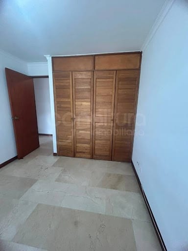 Apartamento de 3 alcobas en arriendo en Zuñiga, Medellín, 90 m² · foto 5 de 11
