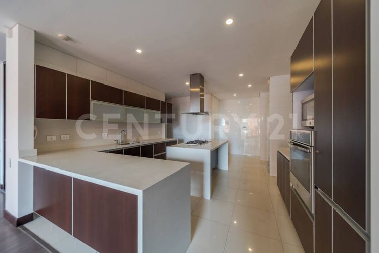 Apartamento en venta en Santa Barbara Oriental, Bogotá · foto 4 de 22