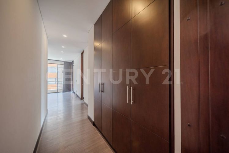 Apartamento en venta en Santa Barbara Oriental, Bogotá · foto 6 de 22