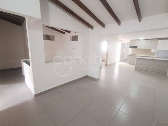 Casa de 7 alcobas en venta en Cabañitas, Bello, 216 m² · foto 5 de 24