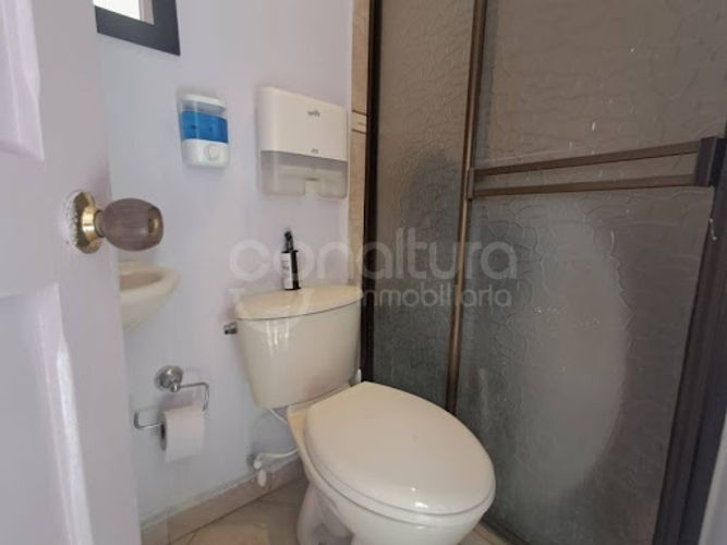 Casa de 7 alcobas en venta en Cabañitas, Bello, 216 m² · foto 12 de 24