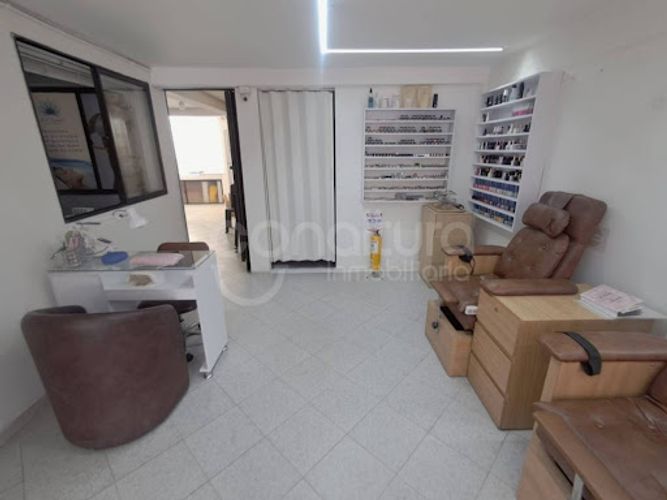 Casa de 7 alcobas en venta en Cabañitas, Bello, 216 m² · foto 20 de 24