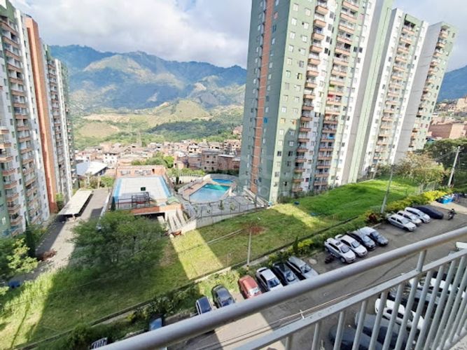 Apartamento en venta en Villas Del Sol, Medellín · foto 14 de 16