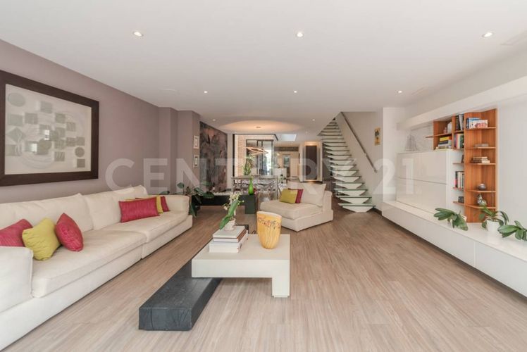 Apartamento de 3 alcobas en venta en Santa Paula, Bogotá, 236 m² · foto 3 de 24