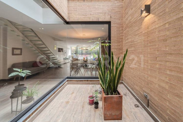 Apartamento de 3 alcobas en venta en Santa Paula, Bogotá, 236 m² · foto 4 de 24