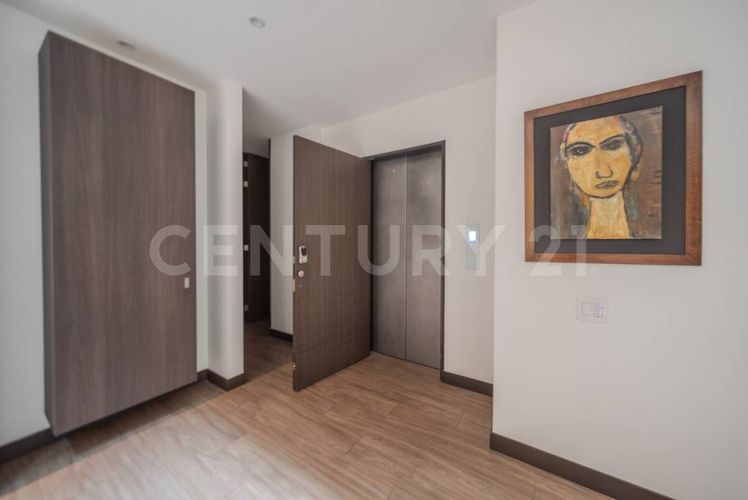 Apartamento de 3 alcobas en venta en Santa Paula, Bogotá, 236 m² · foto 5 de 24