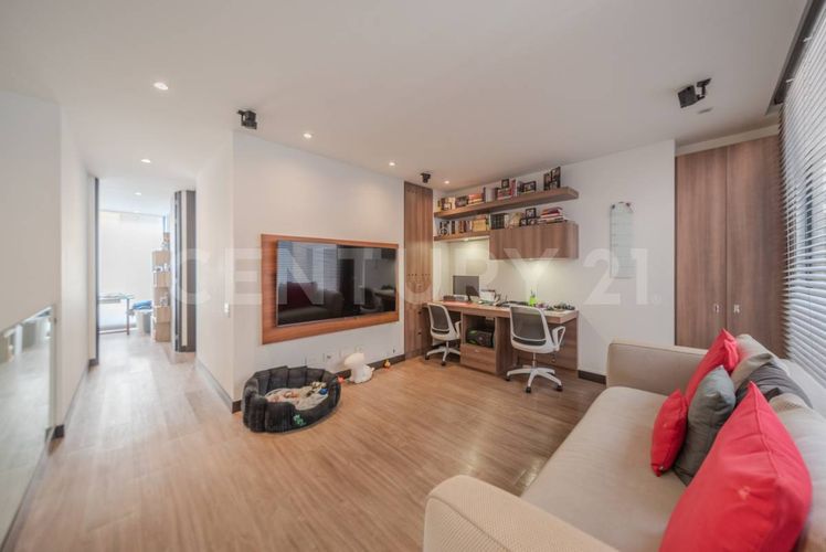 Apartamento de 3 alcobas en venta en Santa Paula, Bogotá, 236 m² · foto 10 de 24
