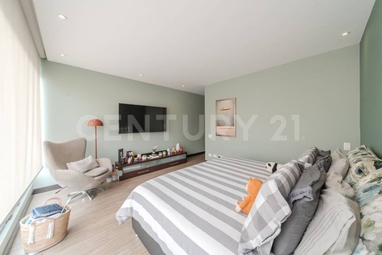 Apartamento de 3 alcobas en venta en Santa Paula, Bogotá, 236 m² · foto 11 de 24