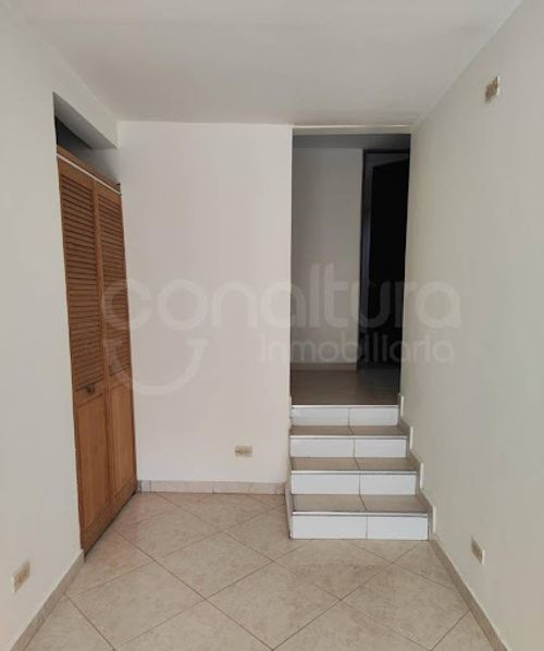 Casa de 3 alcobas en venta en La Frontera, Medellín, 72 m² · foto 3 de 8