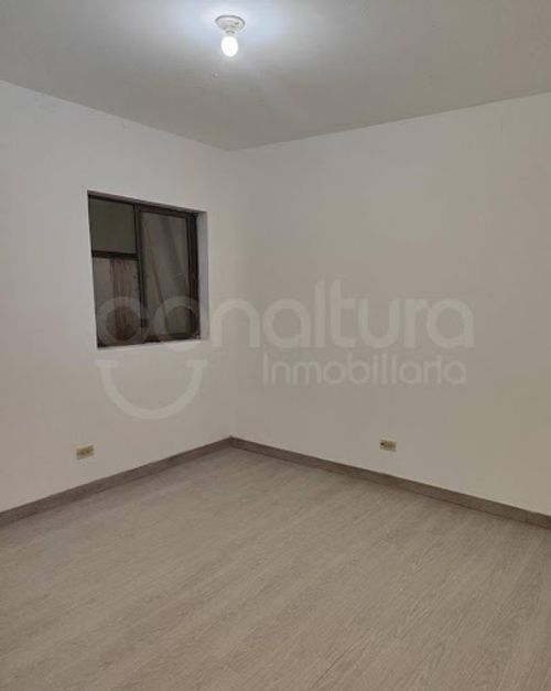 Casa de 3 alcobas en venta en La Frontera, Medellín, 72 m² · foto 4 de 8