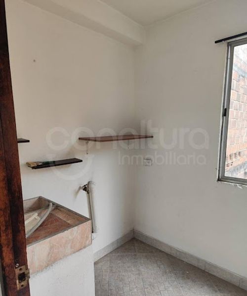 Casa de 3 alcobas en venta en La Frontera, Medellín, 72 m² · foto 8 de 8