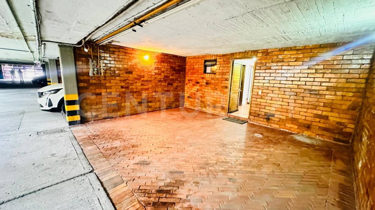 Casa en venta en Colina Campestre, Bogotá · foto 8 de 23