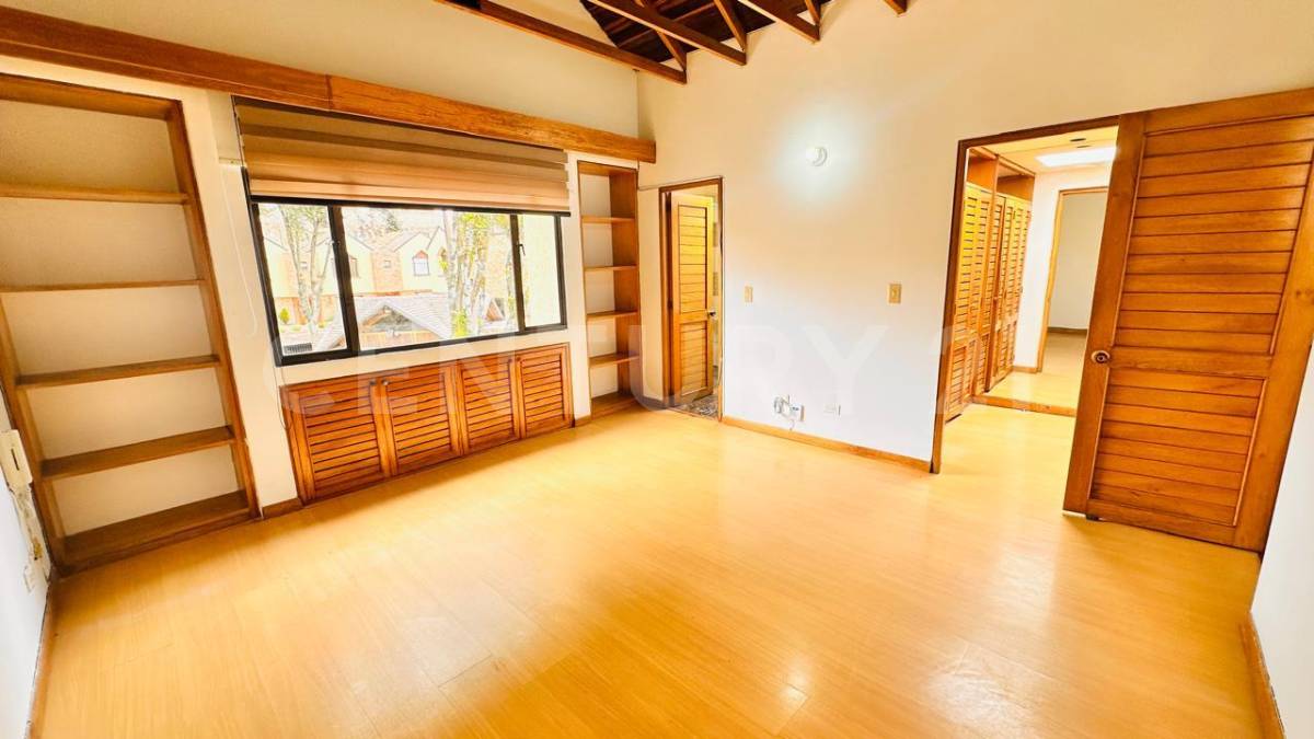 Casa en venta en Colina Campestre, Bogotá · foto 13 de 23