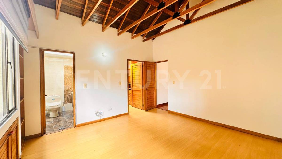 Casa en venta en Colina Campestre, Bogotá · foto 15 de 23