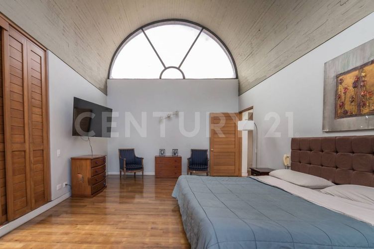 Apartamento de 3 alcobas en venta en La Carolina, Bogotá, 301 m² · foto 15 de 23
