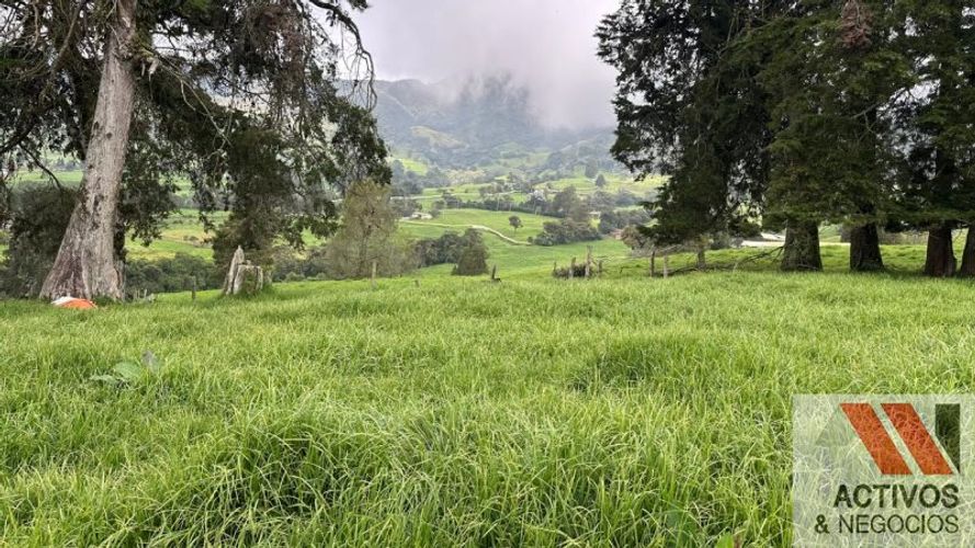 Finca en venta en San Felix, Bello, 63 m² · foto 10 de 19
