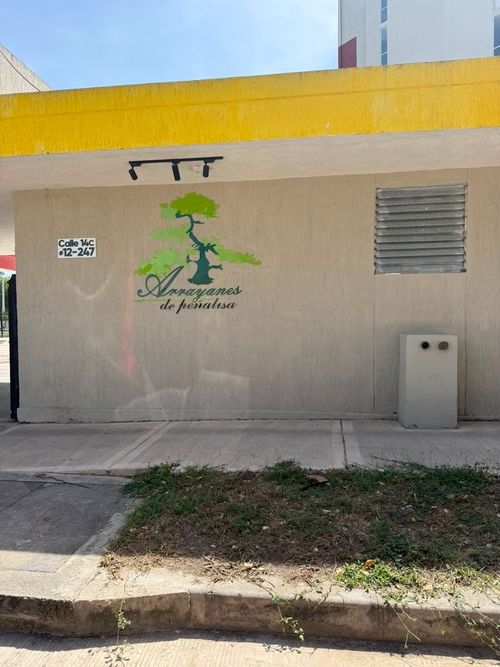 Apartamento de 2 alcobas en venta en Ricaurte, 46 m² · foto 10 de 12