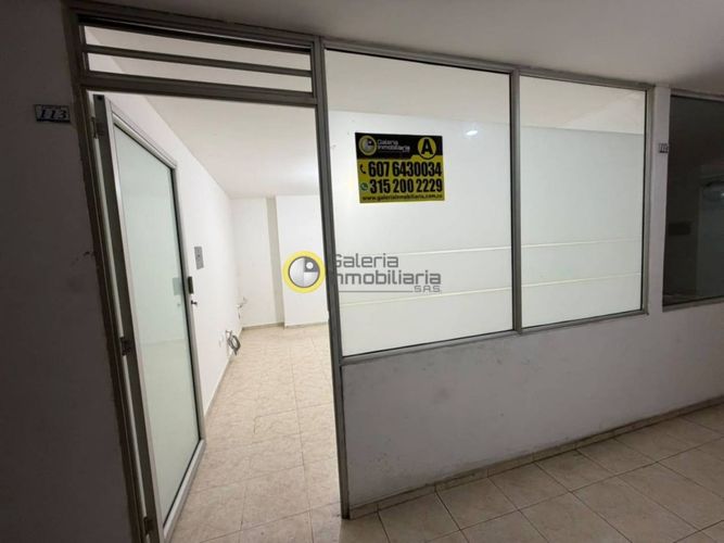 Oficina en arriendo en Centro, Bucaramanga, 15 m² · foto 2 de 6