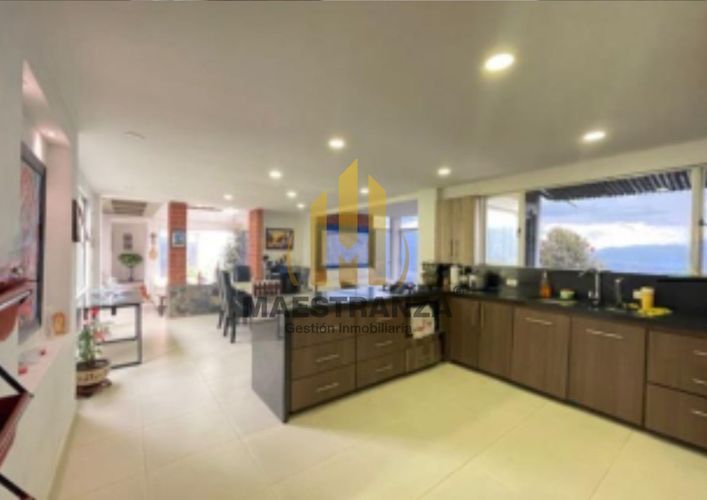 Casa de 6 alcobas en venta en Bello, 480 m² · foto 13 de 24