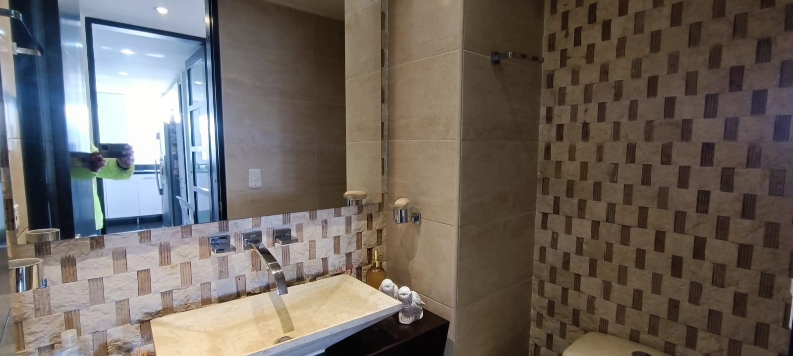 Apartamento en venta en Santa Barbara, Bogotá · foto 16 de 19
