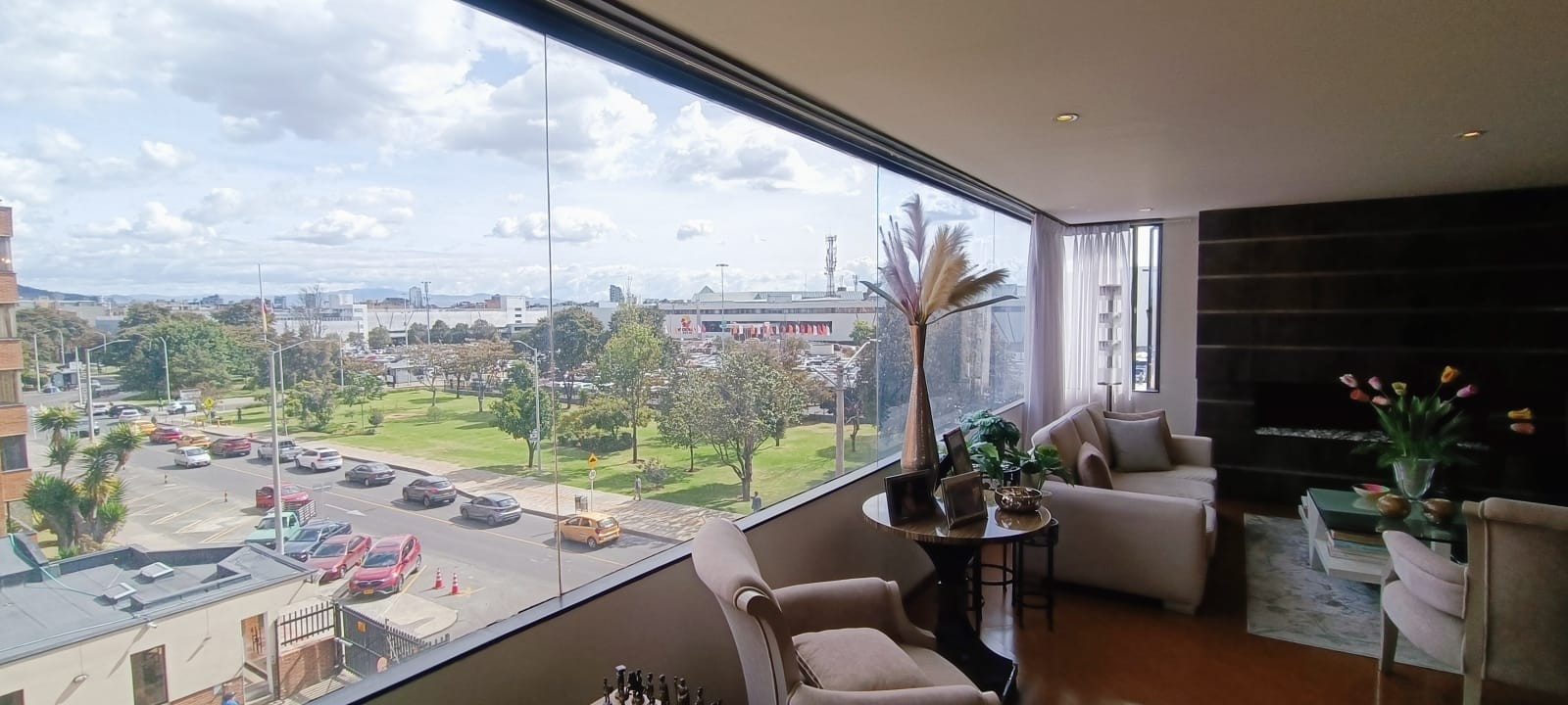 Apartamento en venta en Santa Barbara, Bogotá · foto 2 de 19