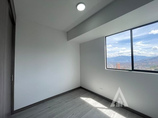 Apartamento de 3 alcobas en arriendo en Granizal, Medellín, 72 m² · foto 4 de 11