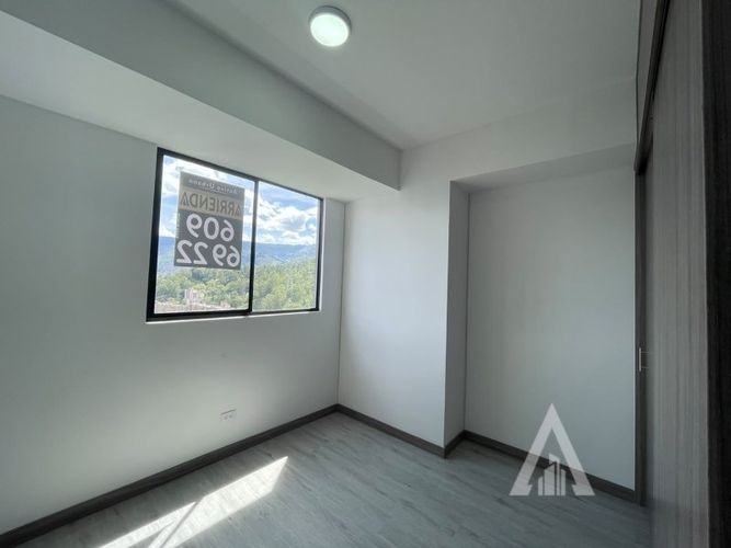 Apartamento de 3 alcobas en arriendo en Granizal, Medellín, 72 m² · foto 10 de 11