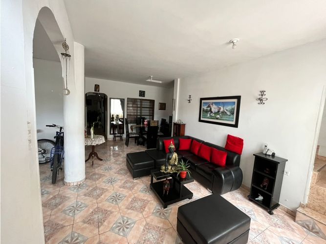 Casa de 7 alcobas en venta en Cristobal Colon, Cali, 140 m² · foto 5 de 24