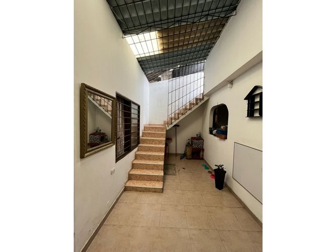 Casa de 7 alcobas en venta en Cristobal Colon, Cali, 140 m² · foto 9 de 24