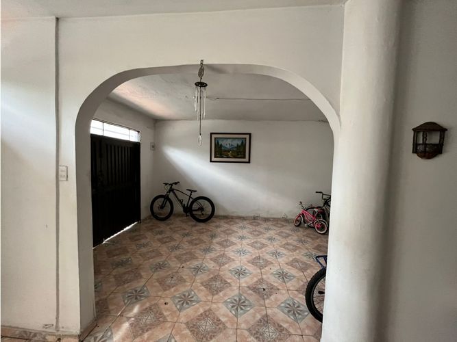 Casa de 7 alcobas en venta en Cristobal Colon, Cali, 140 m² · foto 16 de 24
