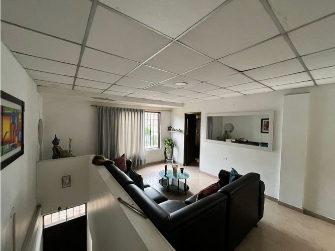 Casa de 7 alcobas en venta en Cristobal Colon, Cali, 140 m² · foto 19 de 24