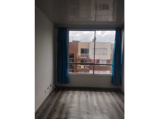 Apartamento de 3 alcobas en venta en Class, Bogotá, 41 m² · foto 7 de 19