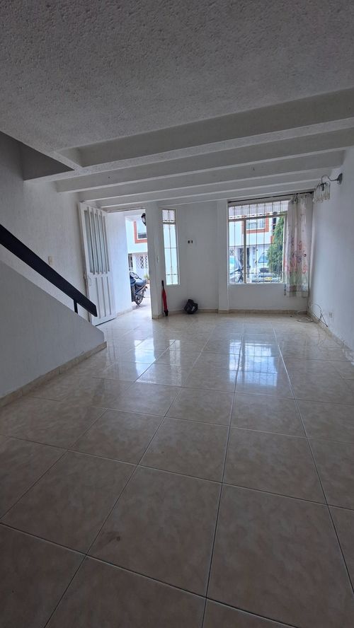 Casa de 4 alcobas en venta en Los Girasoles, Villavicencio, 130 m² · foto 4 de 24