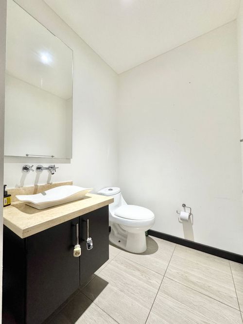 Apartamento de 3 alcobas en venta en Chicó Navarra, Bogotá, 242 m² · foto 4 de 20