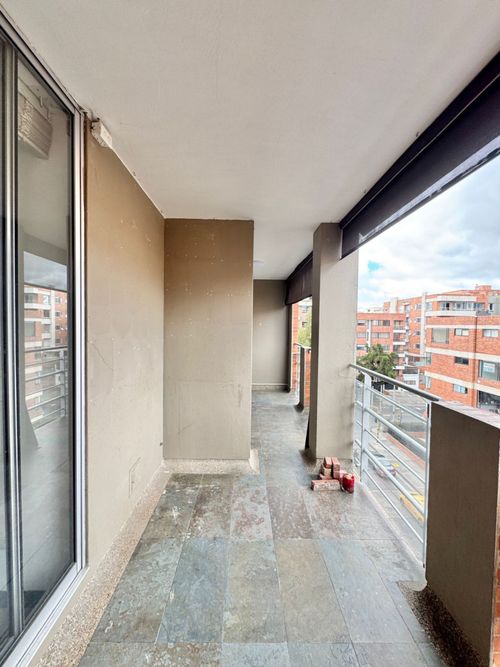Apartamento de 3 alcobas en venta en Chicó Navarra, Bogotá, 242 m² · foto 8 de 20