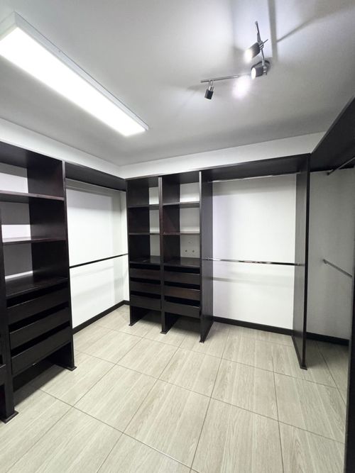 Apartamento de 3 alcobas en venta en Chicó Navarra, Bogotá, 242 m² · foto 20 de 20