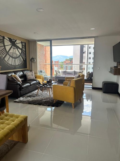 Apartamento de 2 alcobas en venta en Lalinde, Medellín, 94 m² · foto 7 de 24
