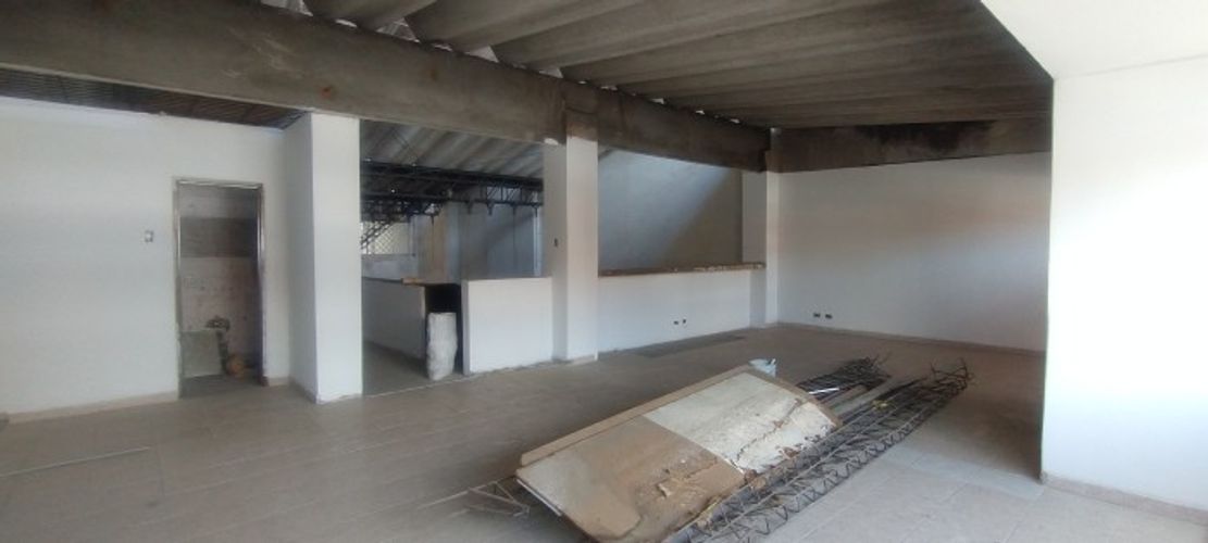 Bodega en venta en Prados Del Norte, Cali, 383 m² · foto 7 de 8
