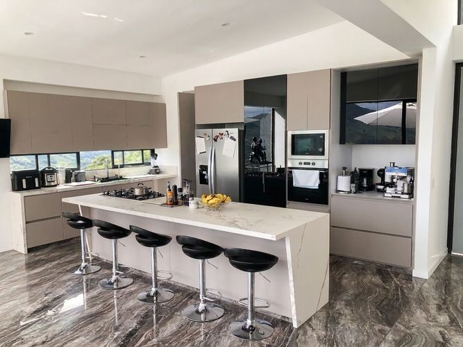 Casa de 4 alcobas en venta en Aposentos, Sopó, 460 m² · foto 9 de 20