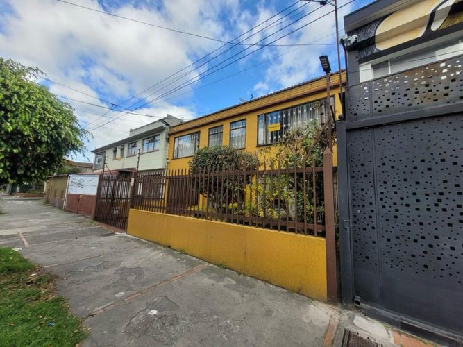 Casa en venta en El Recuerdo, Bogotá · foto 3 de 24