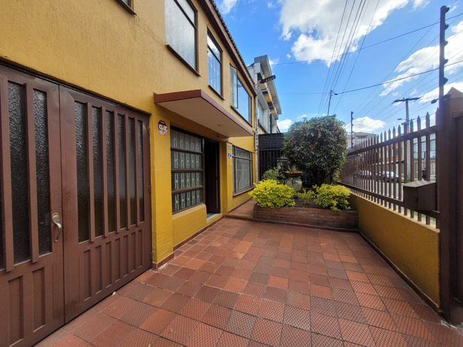 Casa en venta en El Recuerdo, Bogotá · foto 4 de 24
