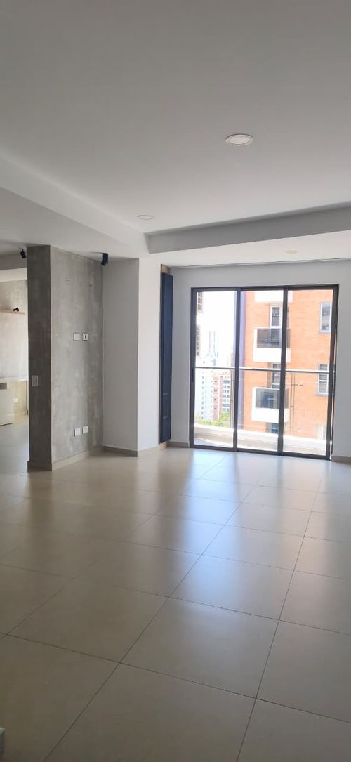 Apartamento de 2 alcobas en venta en Cabecera Del Llano, Bucaramanga, 97 m² · foto 3 de 24